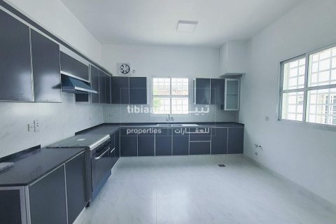Villa Jumelée de 4 chambres à Muscat, Oman No. 53844 5