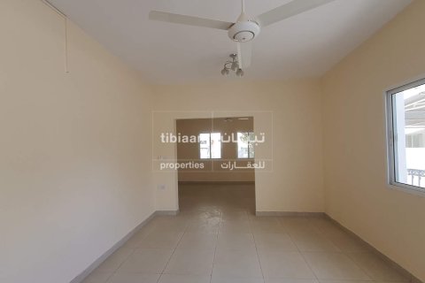 Villa de 4 dormitorios en Muscat, Oman No. 53845 7