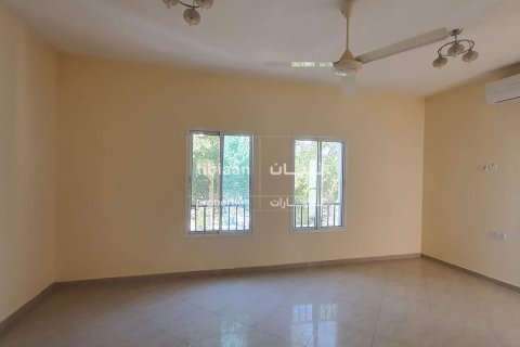 Villa de 4 dormitorios en Muscat, Oman No. 53845 4