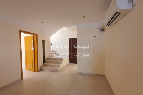 Villa de 4 dormitorios en Muscat, Oman No. 53845 6
