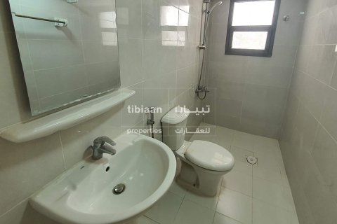 Apartment de 2 dormitorios en Muscat, Oman No. 53847 12