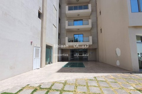 Apartment de 2 dormitorios en Muscat, Oman No. 53847 11