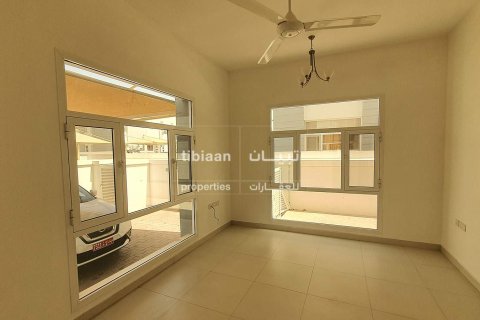 4 bedrooms Townhouse in Muscat, Oman No. 53849 4