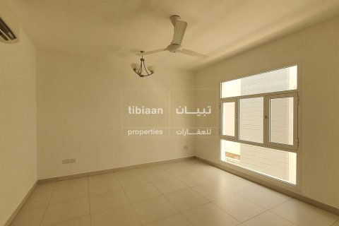 4 bedrooms Townhouse in Muscat, Oman No. 53849 9