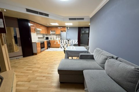 Apartment de 2 dormitorios en Jumeirah Lake Towers, UAE No. 171435