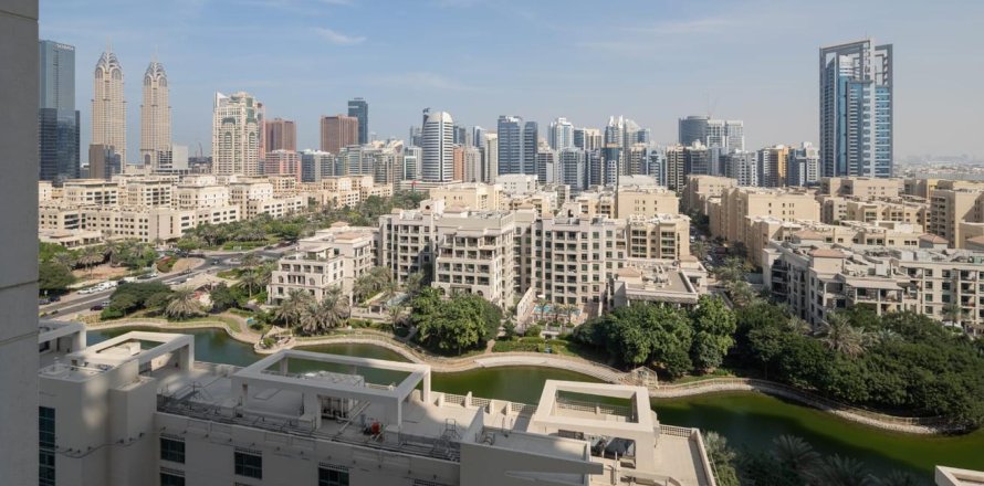Apartment de 1 dormitorio en The Links, UAE No. 201192