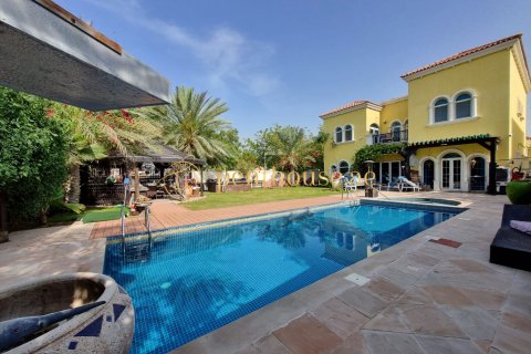 3 bedrooms Villa in Legacy, UAE No. 78447