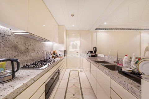 3 bedrooms Apartment in Palazzo Versace, UAE No. 128373 7