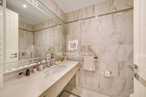 3 bedrooms Apartment in Palazzo Versace, UAE No. 128373 24