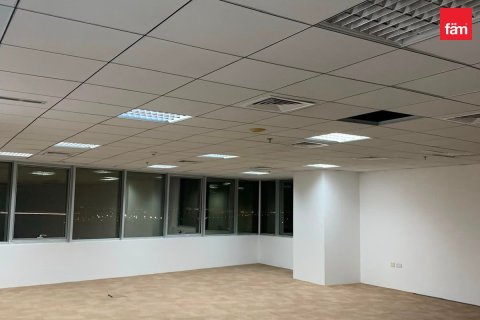 117.1m² Office in Dubai, UAE No. 203048