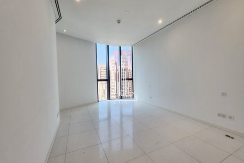 Apartment de 3 dormitorios en Corniche Road, UAE No. 37497 8