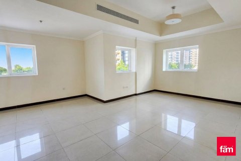 Apartment de 3 dormitorios en Dubai, UAE No. 173302