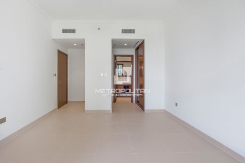 Appartement de 2 chambres à EMAAR Beachfront, UAE No. 62252 11