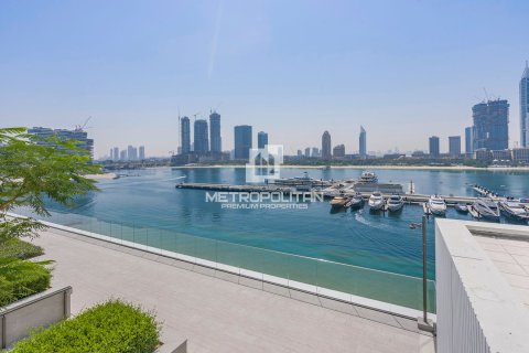 Appartement de 2 chambres à EMAAR Beachfront, UAE No. 62252 23