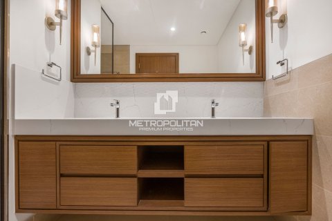 Appartement de 2 chambres à EMAAR Beachfront, UAE No. 62252 18