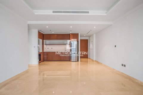 1 bedroom Apartment in EMAAR Beachfront, UAE No. 62256 9