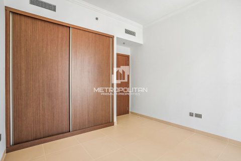 1 bedroom Apartment in EMAAR Beachfront, UAE No. 62256 14