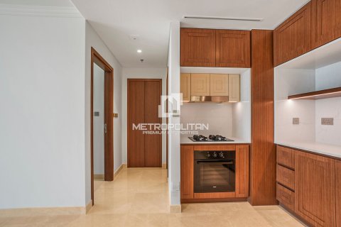 1 bedroom Apartment in EMAAR Beachfront, UAE No. 62256 11