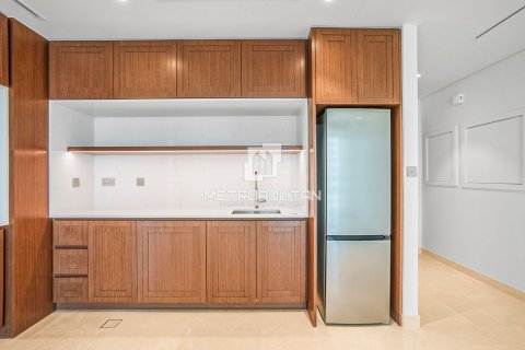 1 bedroom Apartment in EMAAR Beachfront, UAE No. 62256 16