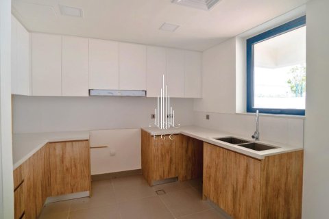 Villa de 4 dormitorios en  Yas Island, UAE No. 35485 12