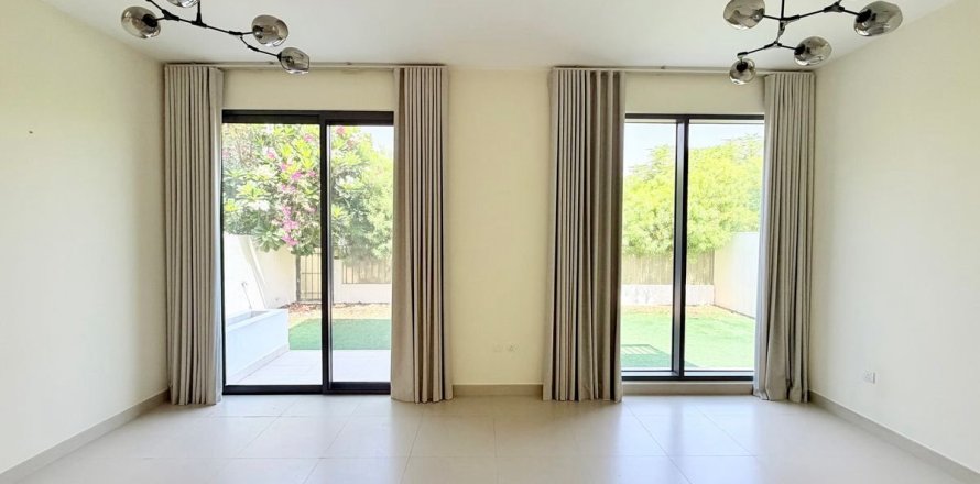 4 bedrooms Villa in Dubai Hills Estate, UAE No. 185225