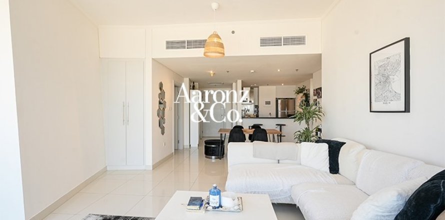 2 bedrooms Apartment in Damac Heights, UAE No. 187684