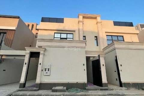 Appartement de 3 chambres à Riyadh, Saudi Arabia No. 99567