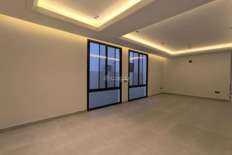 3 bedrooms Apartment in Riyadh, Saudi Arabia No. 99507 11