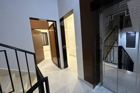 3 bedrooms Apartment in Riyadh, Saudi Arabia No. 99568
