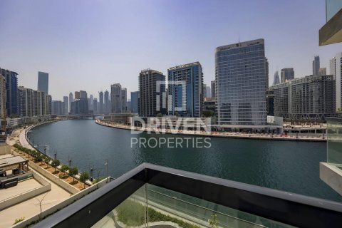 Studio Apartment in Dolphin Tower, UAE No. 206393