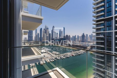 Квартира с 2 спальнями в EMAAR Beachfront, ОАЭ №209945