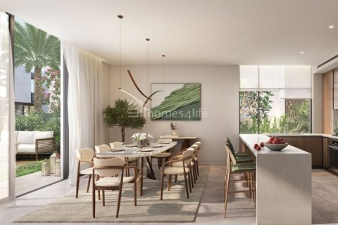 5 bedrooms Villa in Dubai Land, UAE No. 164836 8