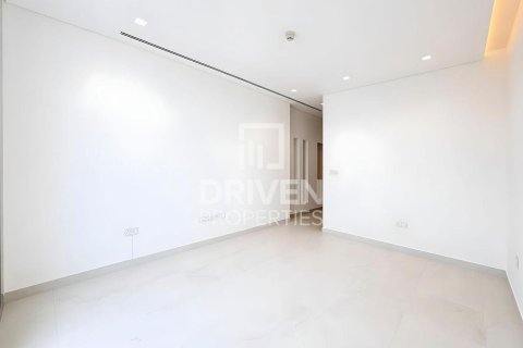 Villa de 4 dormitorios en District One, UAE No. 192579 10