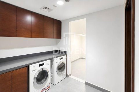 Villa de 4 dormitorios en District One, UAE No. 192579 14