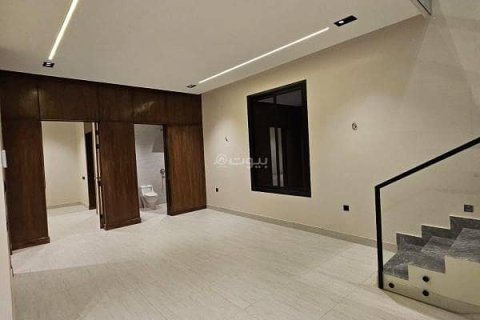 Квартира с 4 спальнями в Эр-Рияд, Саудовская Аравия №68035 8