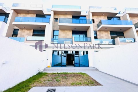 5 bedrooms Townhouse in Lusail, Qatar No. 60869