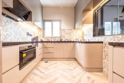 4 غرف نوم منزل ذو طابقين في الدوحة, Qatar رقم 56920 8