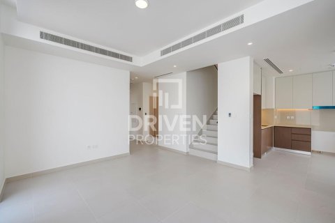 4 bedrooms Villa in EMAAR South, UAE No. 192077