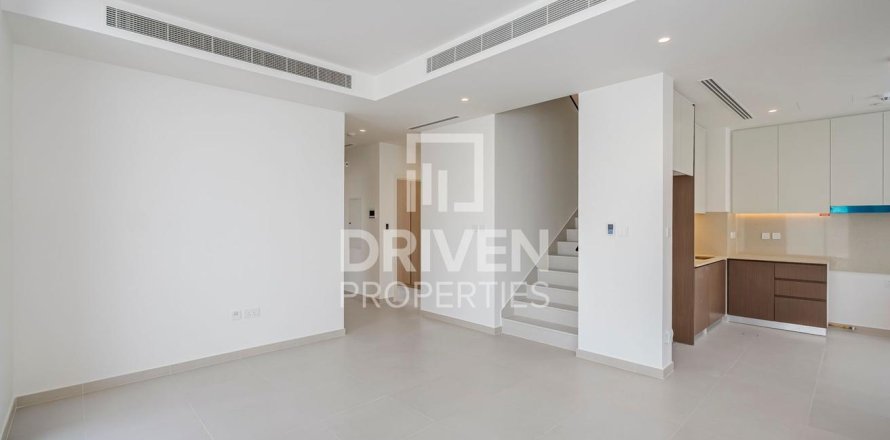 4 غرف نوم فيلا في EMAAR South, الإمارات العربية المتحدة رقم 192077