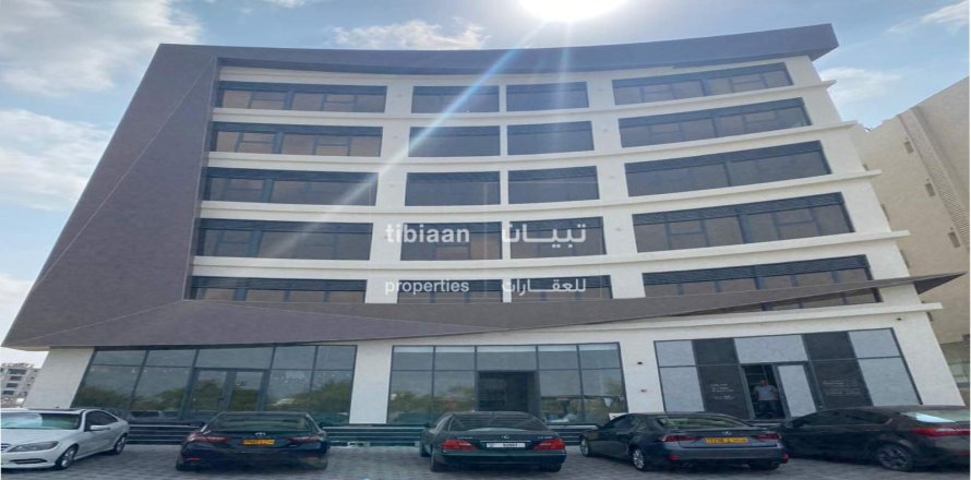 Apartment de 2 dormitorios en As Sib, Oman No. 53756