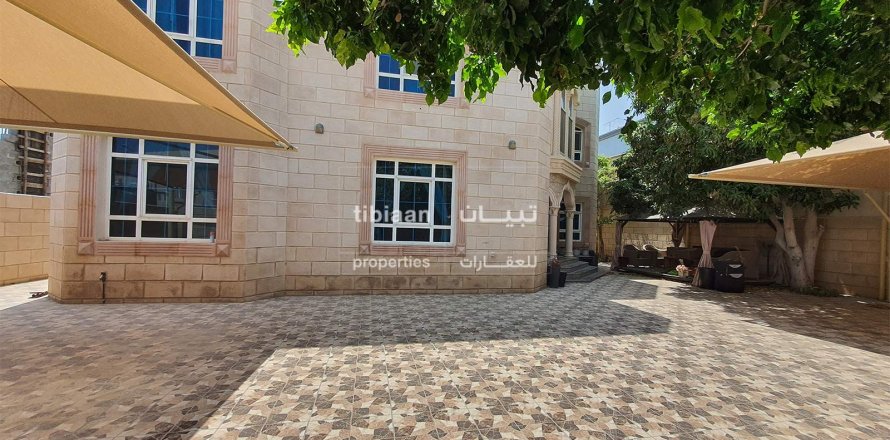 Villa de 8 chambres à As Sib, Oman No. 53758