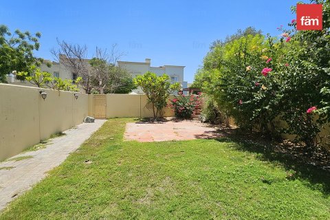 3 bedrooms Townhouse in Dubai, UAE No. 164815