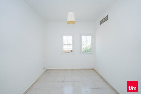 3 bedrooms Townhouse in Dubai, UAE No. 164815 9