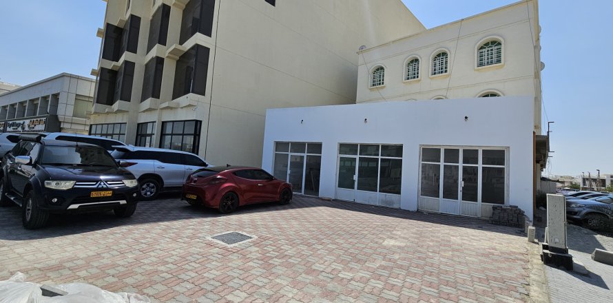 63m² Commercial property in Muscat, Oman No. 54580