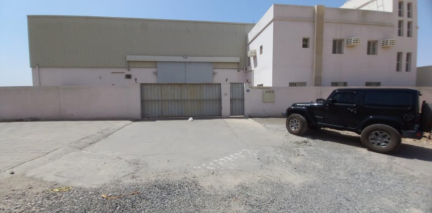 بناية في الداخلية, عُمان رقم 54579