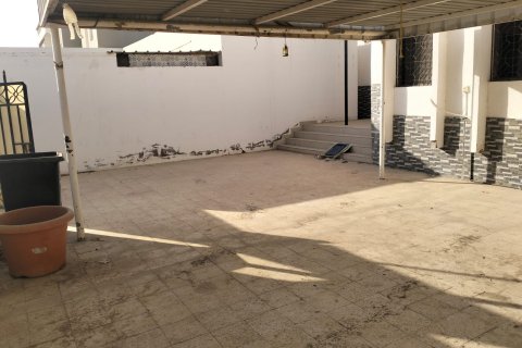 Вилла с 4 спальнями в Маскат, Оман №54584 6