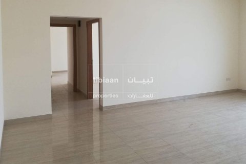 Apartment de 2 dormitorios en As Sib, Oman No. 54138 5