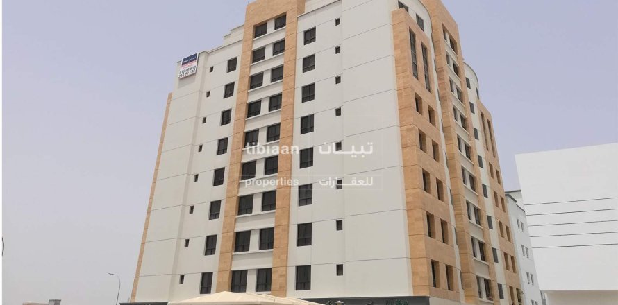 Apartment de 2 dormitorios en As Sib, Oman No. 54138