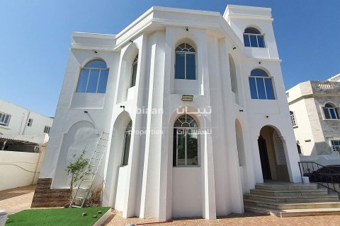 Villa de 5 chambres à As Sib, Oman No. 53429 3