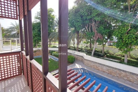 Villa de 5 dormitorios en Muscat, Oman No. 53393 27